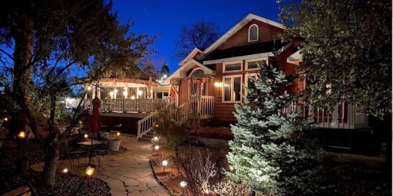 Contact us – The Magic Manor, Sedalia CO